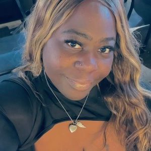 Meet your Posher, Sondra